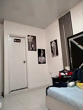 Natasha milf   online show from April 7, 12:56 am