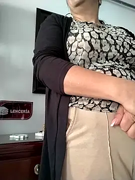Natasha milf   online show from April 21, 12:56 pm