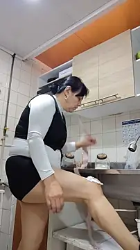 Natasha milf   online show from December 20, 12:30 pm