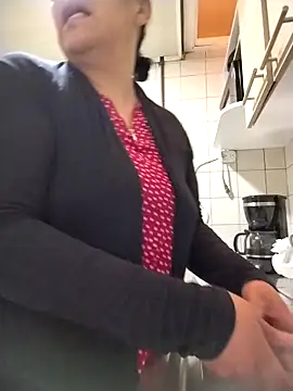 Natasha milf   online show from February 23, 12:50 pm