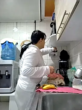 Natasha milf   online show from April 11, 12:31 pm