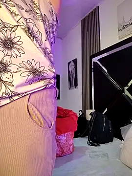 Snapshot of Natasha_milf__ chatting on October 8, 12:50 pm Natasha milf online show from October 8, 12:50 pm