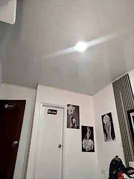 Natasha milf   online show from April 12, 12:36 am