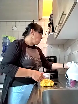 Natasha milf   online show from March 26, 12:47 pm