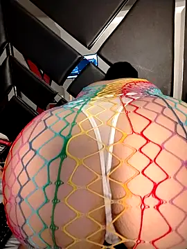 Natasha milf   online show from April 16, 9:39 pm