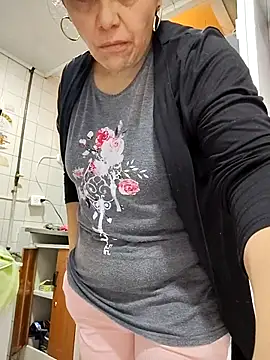 Natasha milf   online show from December 1, 1:01 pm