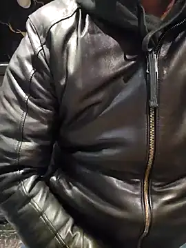 Snapshot of mysticfalls37 chatting on October 26, 8:53 pm mysticfalls37 online show from October 26, 8:53 pm