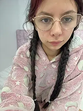 Bonniepark online show from March 18, 5:03 pm