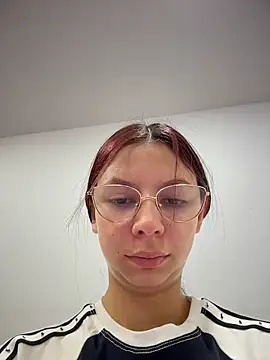 Bonniepark online show from March 19, 10:37 am