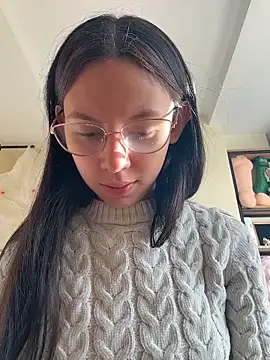 Snapshot of Bonniepark chatting on November 11, 12:00 pm Bonniepark online show from November 11, 12:00 pm