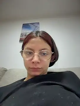 Bonniepark online show from March 25, 12:00 am