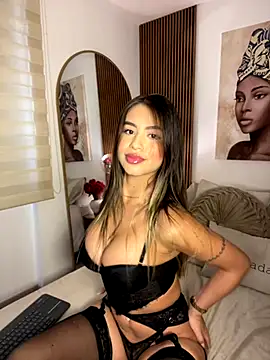  laura 02 online show from October 2, 3:15 pm