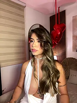  laura 02 online show from September 20, 10:48 pm