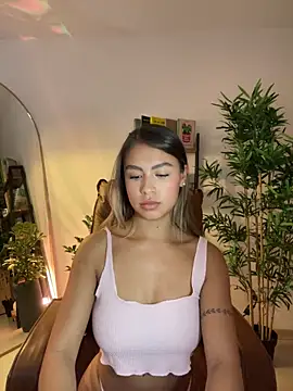  laura 02 online show from March 21, 12:28 pm