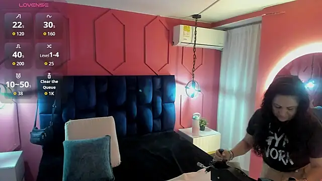 Snapshot of hanny_milf chatting on June 3, 11:11 am hanny milf online show from June 3, 11:11 am