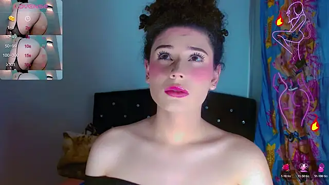 DoveCameron  online show from October 31, 9:22 pm