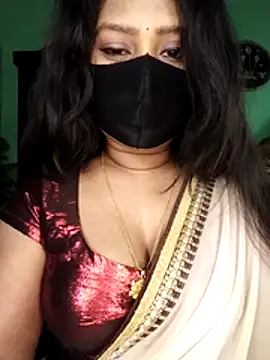 Idhika Paul online show from April 8, 12:45 am