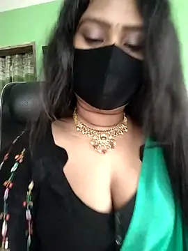 Idhika Paul online show from April 4, 3:46 am