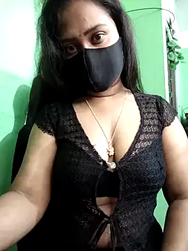 Idhika Paul online show from February 9, 11:41 am