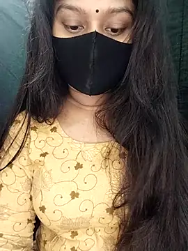 Snapshot of Idhika_Paul chatting on November 9, 7:18 pm Idhika Paul online show from November 9, 7:18 pm