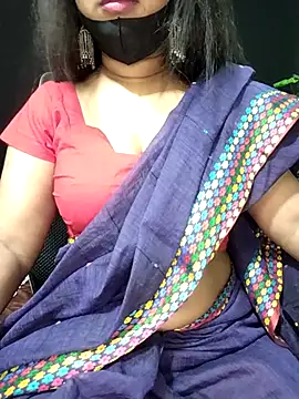 Snapshot of Idhika_Paul chatting on October 4, 8:27 am Idhika Paul online show from October 4, 8:27 am