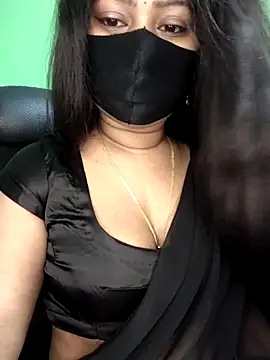 Idhika Paul online show from March 9, 9:24 am