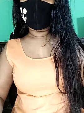 Idhika Paul online show from March 24, 11:32 am