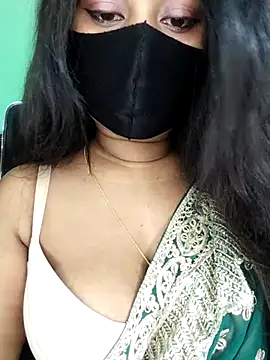 Idhika Paul online show from March 8, 2:31 pm