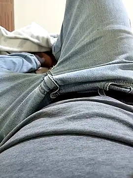 MaskedGQ online show from December 1, 4:08 pm