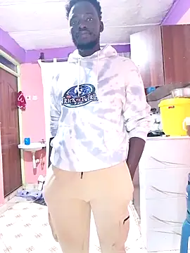 MaskedGQ online show from October 25, 4:18 pm