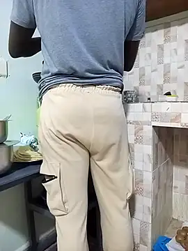 MaskedGQ online show from February 14, 11:32 am