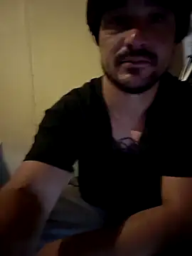 Snapshot of yourdirtysecret_23 chatting on December 22, 7:47 pm yourdirtysecret 23 online show from December 22, 7:47 pm