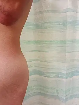 Snapshot of yourdirtysecret_23 chatting on February 3, 6:40 am yourdirtysecret 23 online show from February 3, 6:40 am