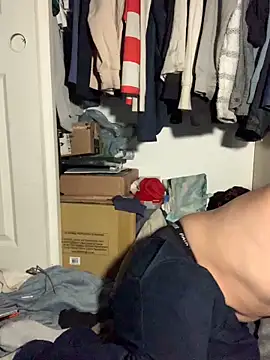 Snapshot of yourdirtysecret_23 chatting on October 27, 7:53 am yourdirtysecret 23 online show from October 27, 7:53 am