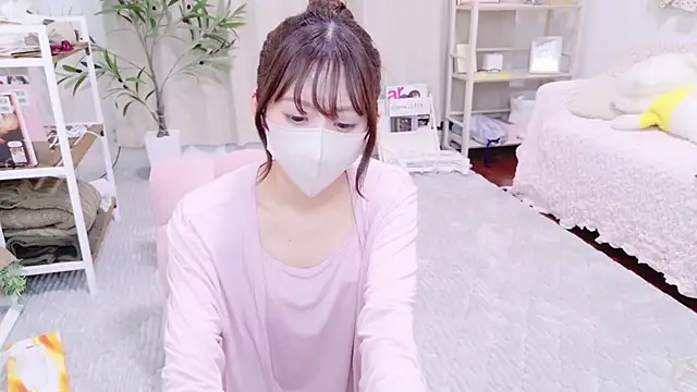 Snapshot of Mii_v_v chatting on March 14, 3:25 pm Mii v v online show from March 14, 3:25 pm