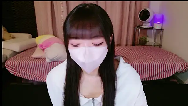 Snapshot of siorin_18 chatting on June 23, 1:09 pm siorin 18 online show from June 23, 1:09 pm