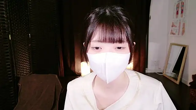 Snapshot of irohani_usagi chatting on February 8, 10:39 am irohani usagi online show from February 8, 10:39 am