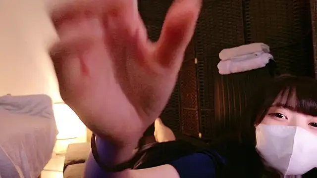 Snapshot of irohani_usagi chatting on May 26, 3:32 pm irohani usagi online show from May 26, 3:32 pm