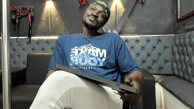 Terrance z online show from February 8, 8:06 pm