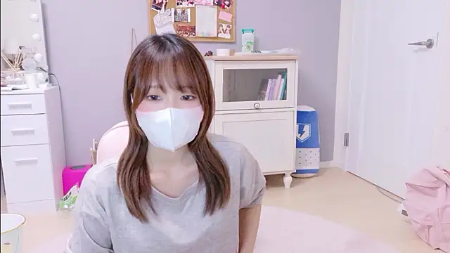 Yui-Ch online show from November 10, 1:16 pm