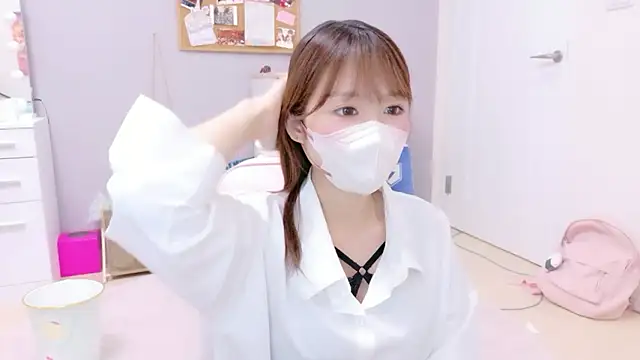 Yui-Ch online show from November 7, 12:21 pm