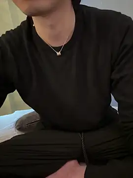 Snapshot of -mirai- chatting on March 8, 6:32 am -mirai- online show from March 8, 6:32 am