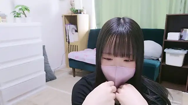 ---momo--- online show from March 11, 3:36 am