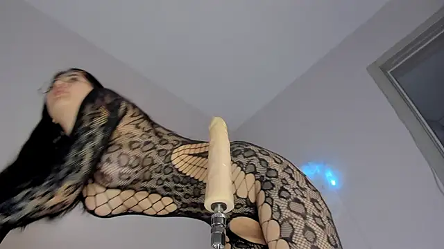 maakimo online show from March 19, 2:55 am