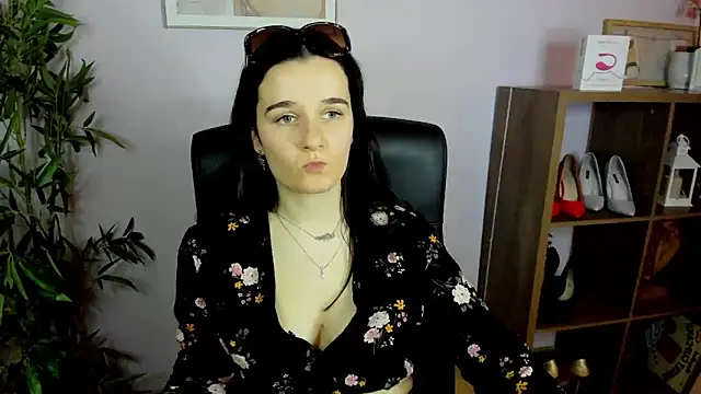 Snapshot of KateDelight chatting on March 22, 1:41 pm KateDelight online show from March 22, 1:41 pm