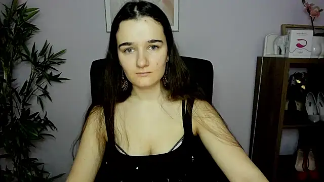Snapshot of KateDelight chatting on February 2, 7:30 am KateDelight online show from February 2, 7:30 am