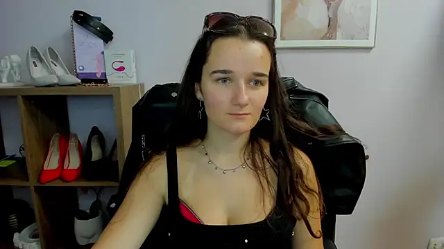 Snapshot of KateDelight chatting on September 28, 6:53 am KateDelight online show from September 28, 6:53 am