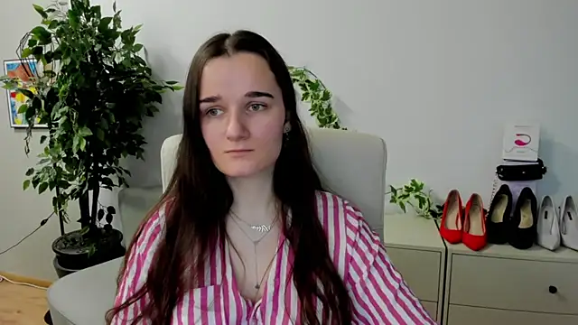 KateDelight online show from February 19, 2:47 pm