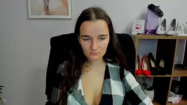 Snapshot of KateDelight chatting on October 11, 6:36 am KateDelight online show from October 11, 6:36 am