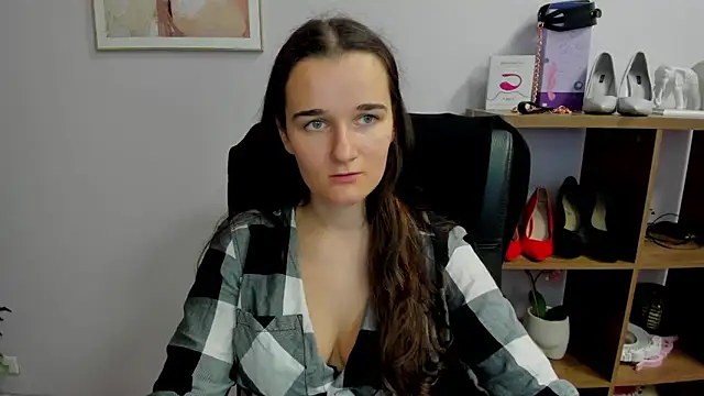 Snapshot of KateDelight chatting on October 12, 1:56 pm KateDelight online show from October 12, 1:56 pm